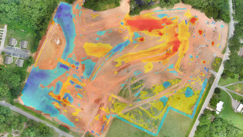 Analyze cut-and-fill by compare drone surveys at different moment in time